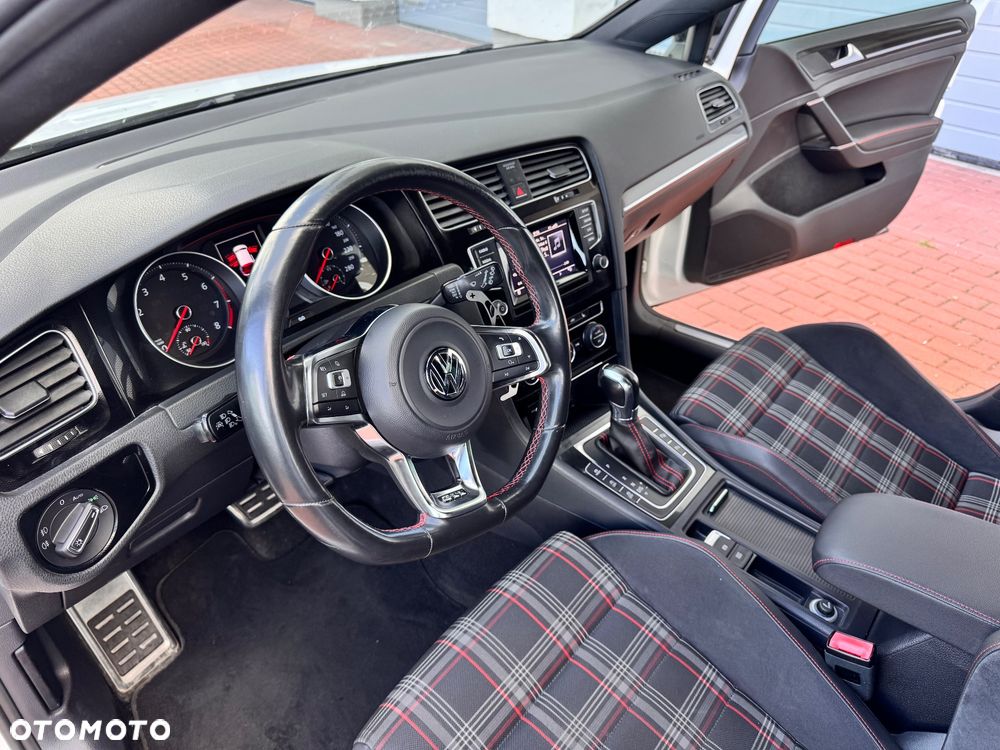Volkswagen Golf 2.0 TSI BMT GTI Performance DSG - 22