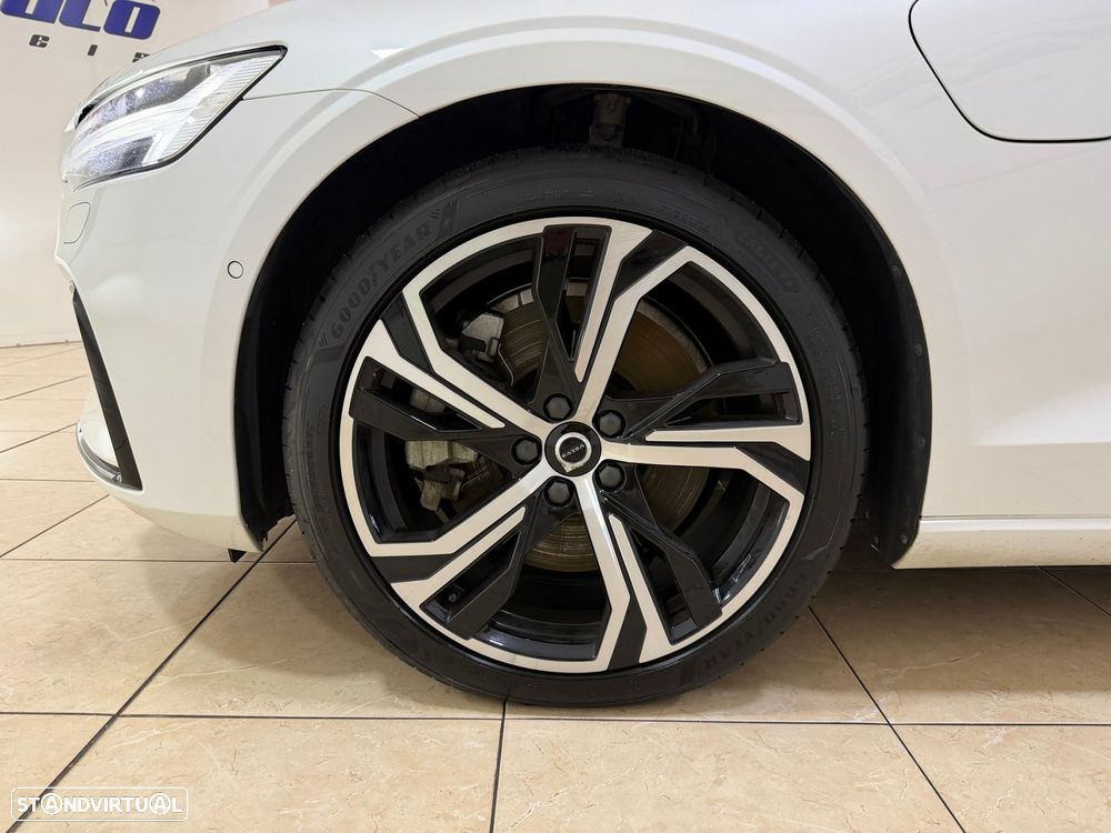 Volvo V60 2.0 T8 AWD TE Plus Dark - 5