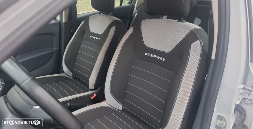 Dacia Sandero 0.9 TCe Stepway - 11