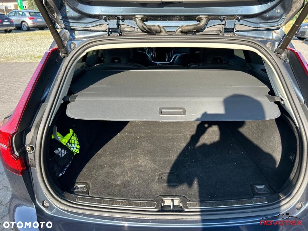 Volvo V60 D3 Drive-E Momentum - 21
