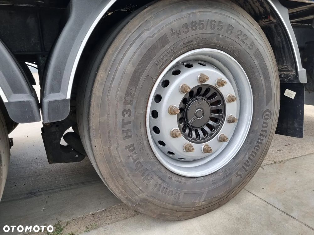 Stas Ruchoma podłoga 92m3 Podłoga 10 mm 2018 rok - 10