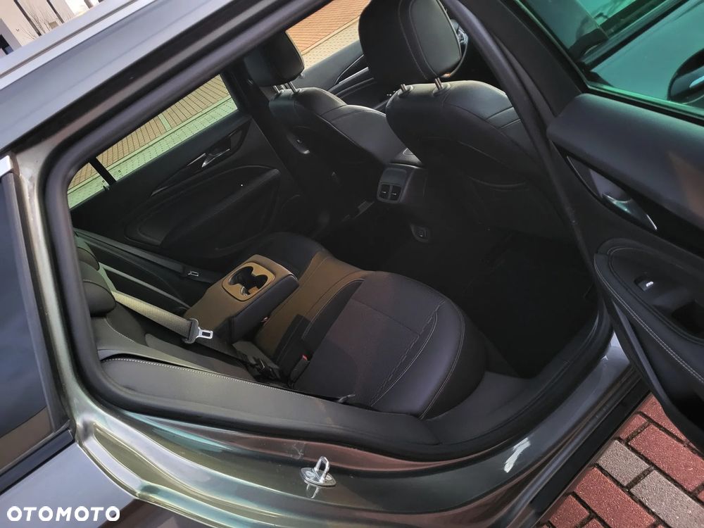 Opel Insignia 2.0 Exclusive - 27