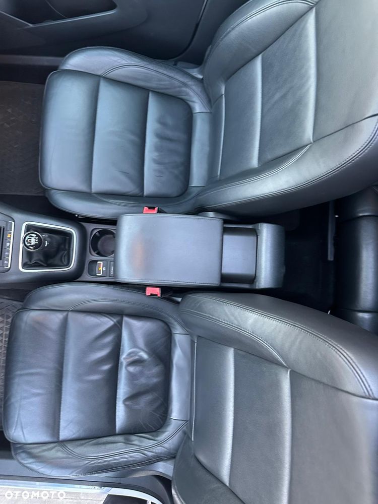 Volkswagen Tiguan - 5