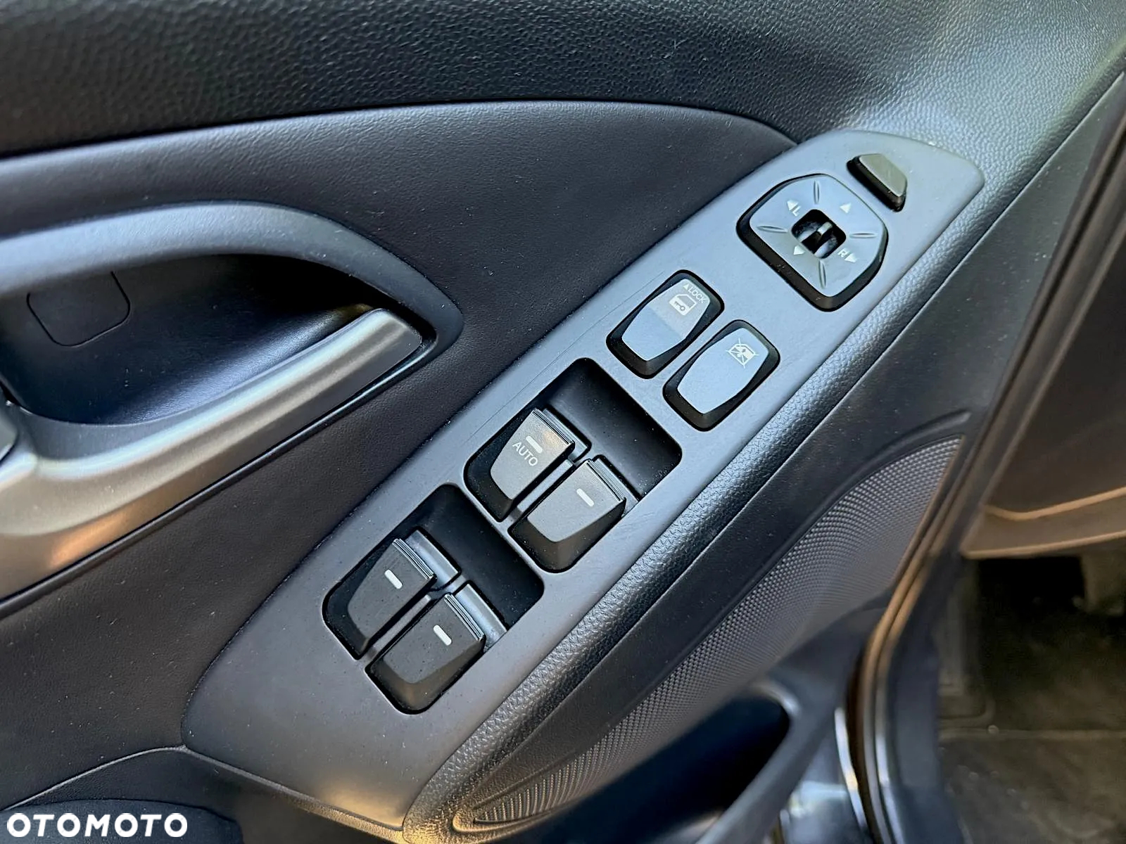 Hyundai ix35 2.0 Premium 2WD - 26