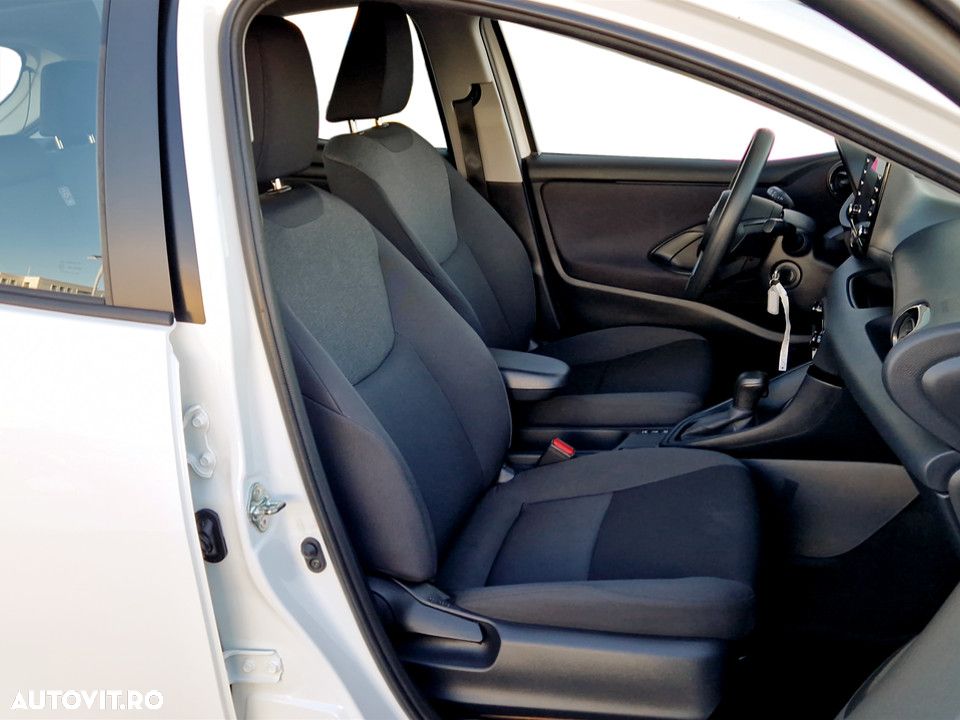 Toyota Yaris - 14