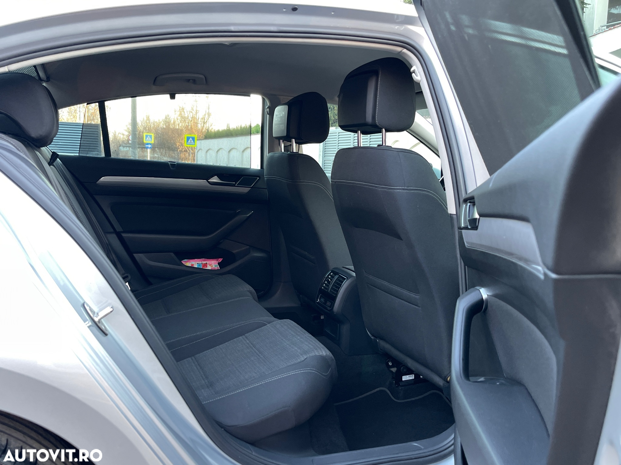 Volkswagen Passat Variant 2.0 TDI Highline - 8
