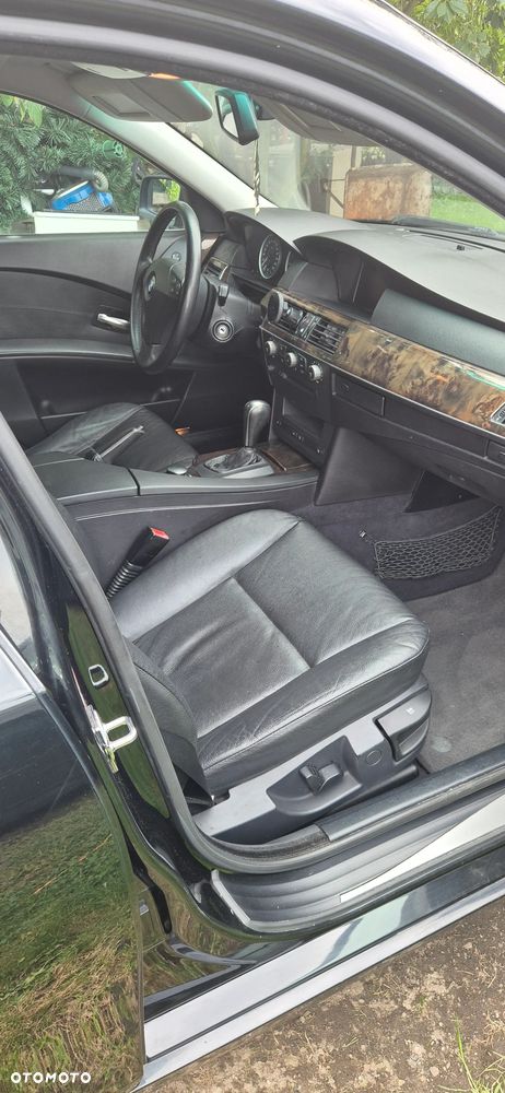 BMW Seria 5 - 12