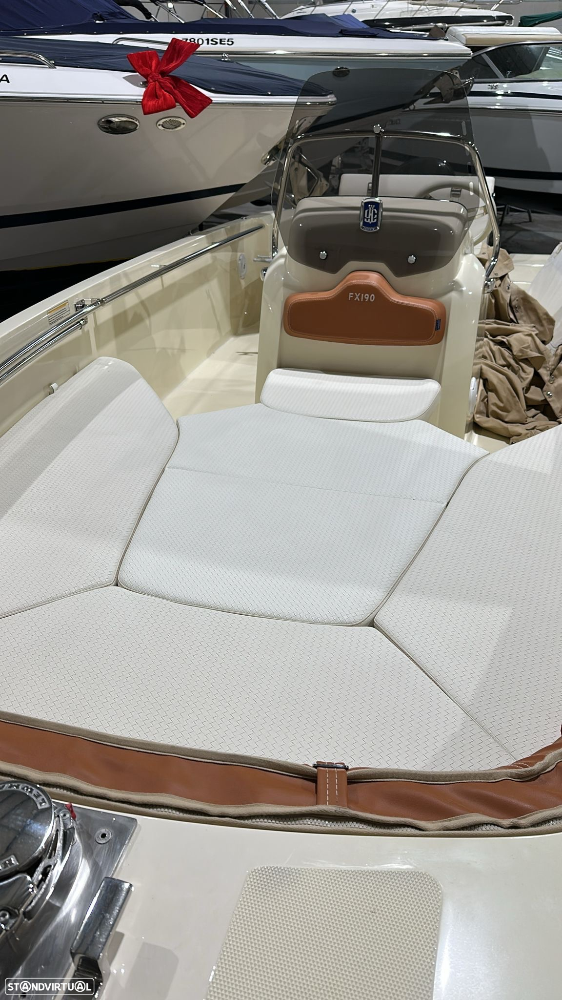 Invictus Yachts FX 190 - 14