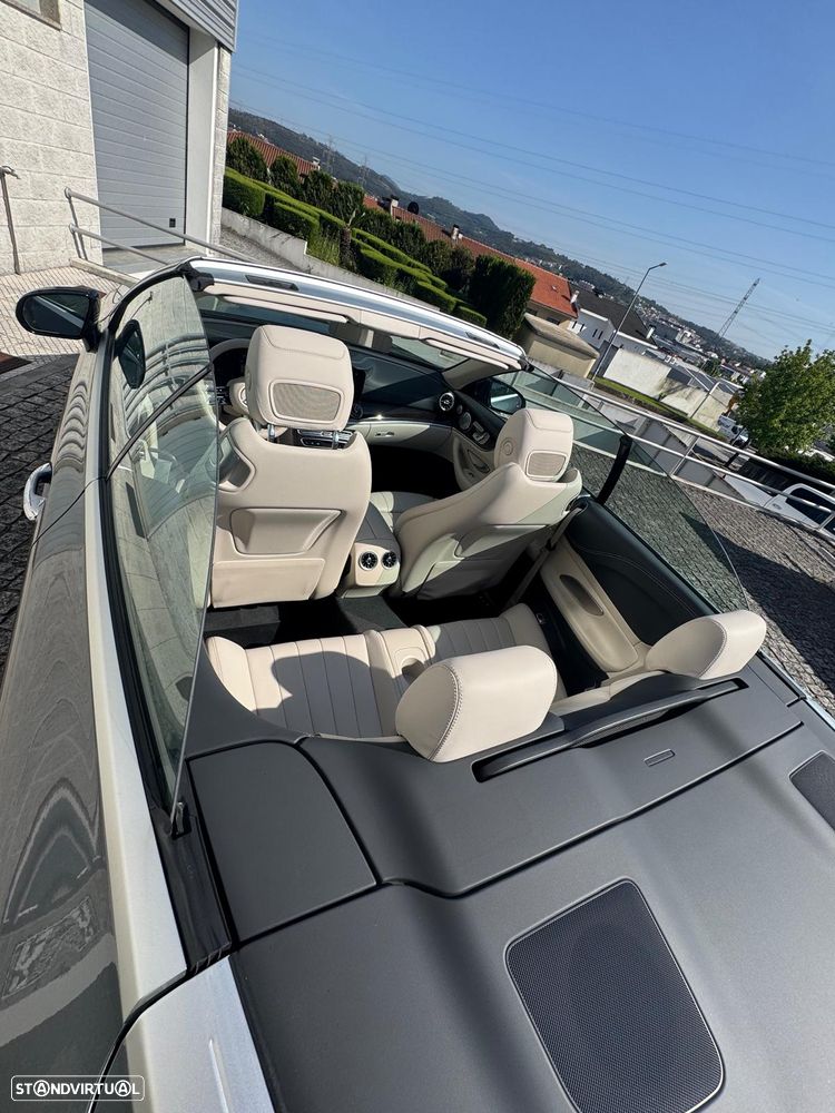 Mercedes-Benz E 300 AMG Line - 16