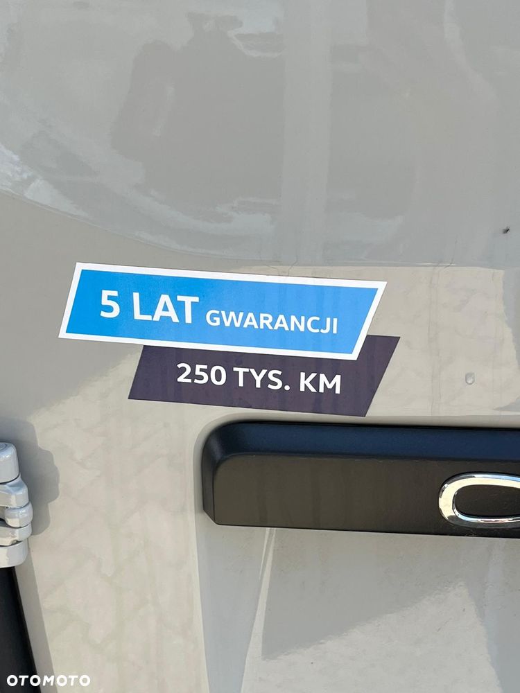 Volkswagen Crafter - 11