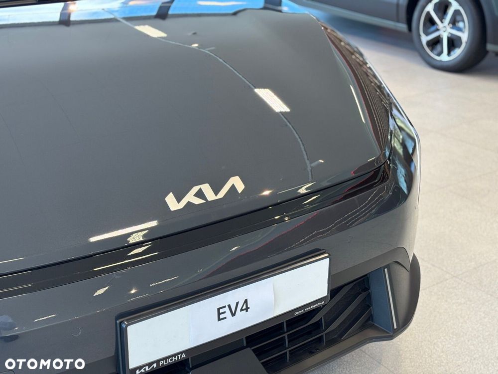 Kia EV4 - 10