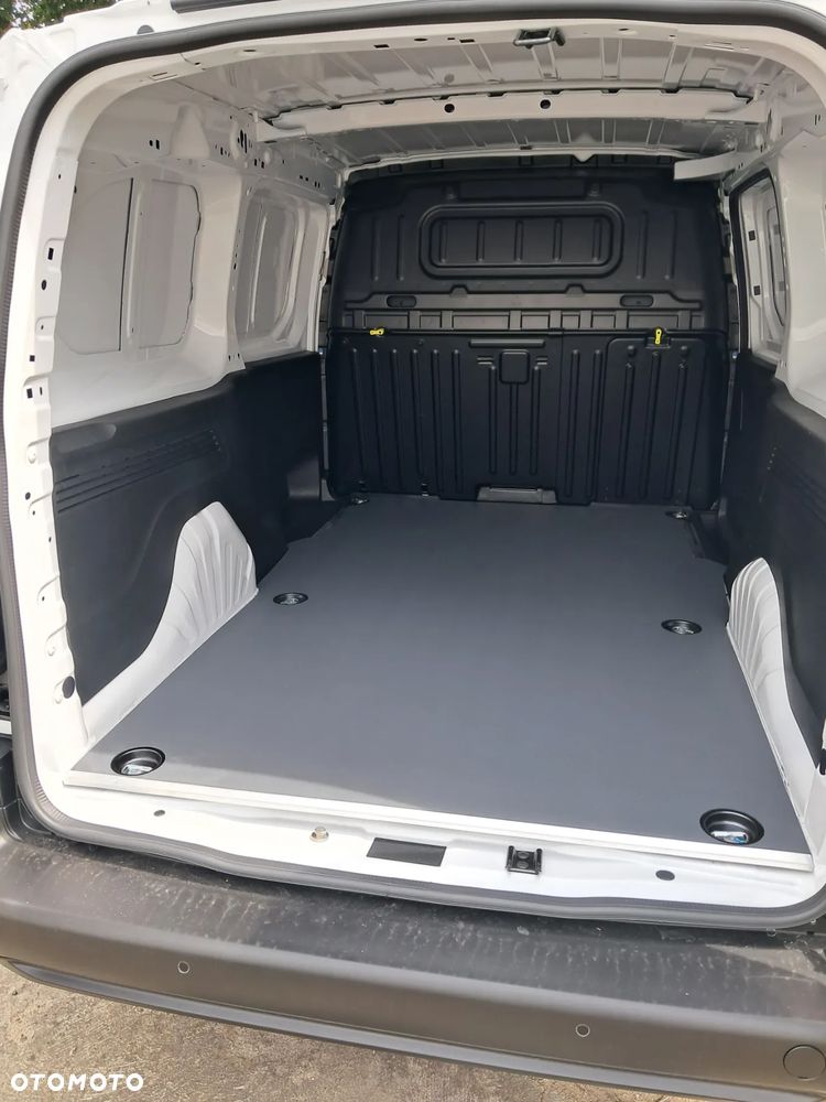 Toyota Proace City D-4D Long 2,4t Active (bryg.) - 4
