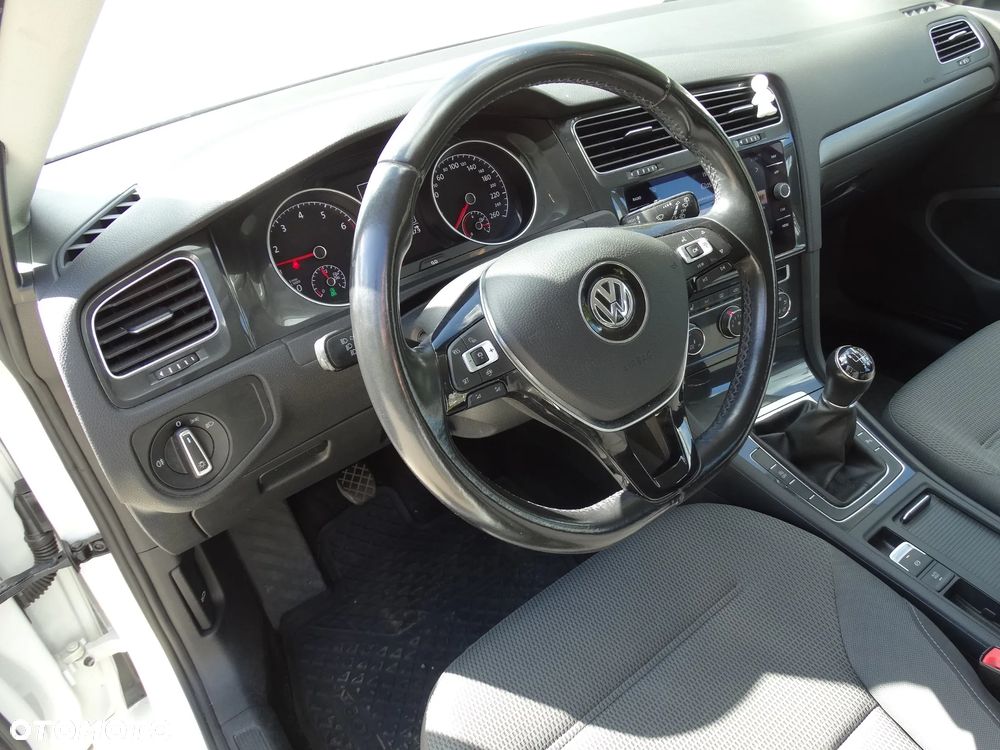 Volkswagen Golf 1.5 TSI BlueMotion ACT Comfortline - 25