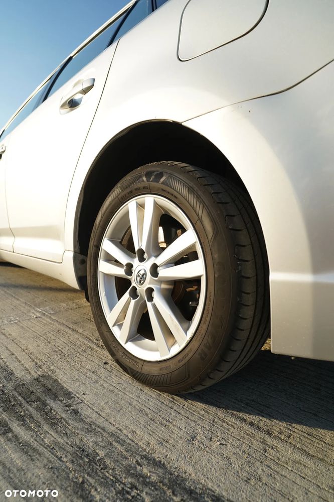 Toyota Avensis 2.0 D-4D Luna - 28