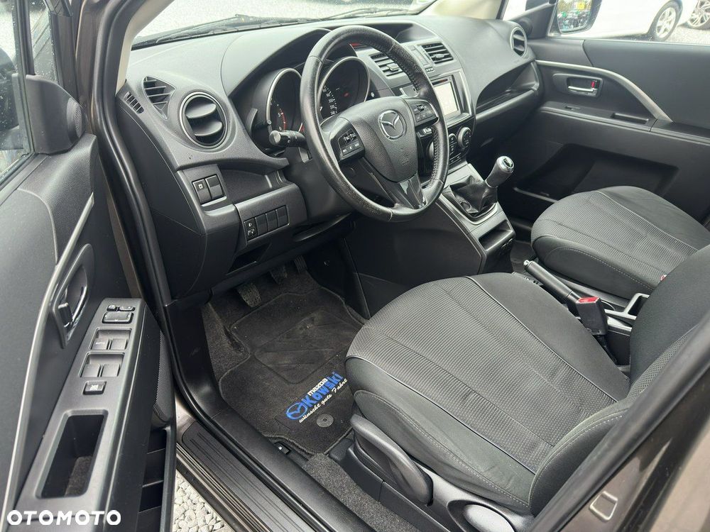 Mazda 5 - 6
