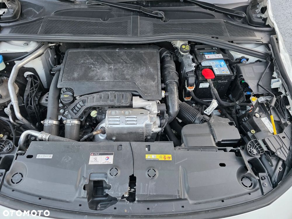 Peugeot 308 PureTech 130 EAT8 GT - 13