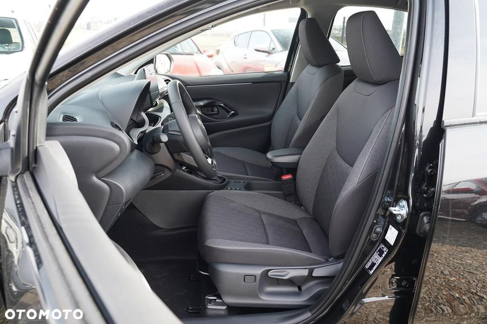 Toyota Yaris Hybrid 1.5 Style - 11