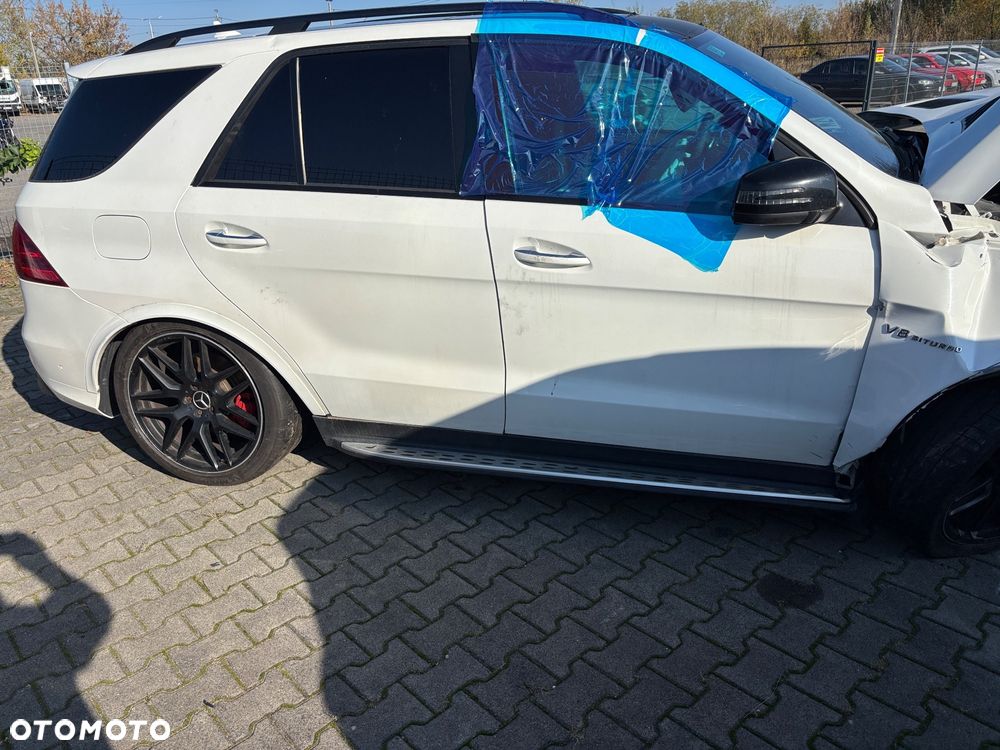 Mercedes-Benz GLE - 10