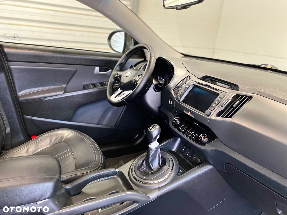 Kia Sportage 2.0 CRDI XL - 13