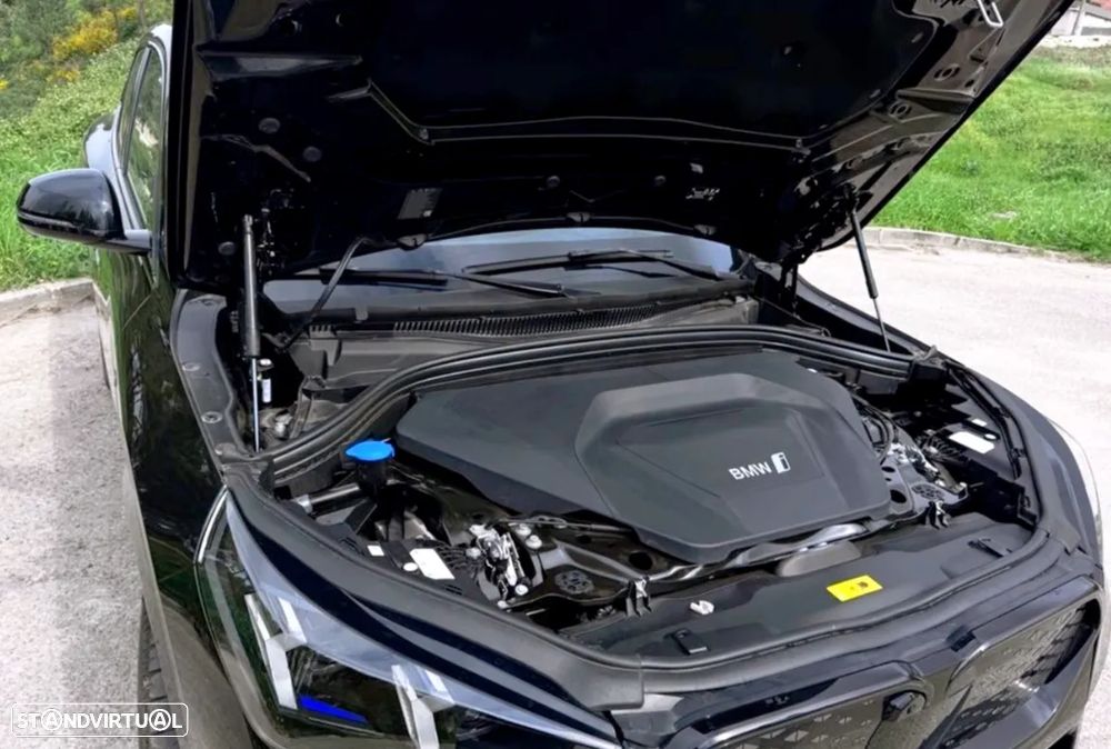BMW iX2 eDrive20 Pack Desportivo M Pro - 10