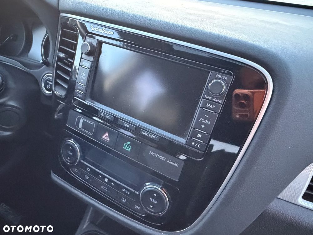 Mitsubishi Outlander Intense + - 25