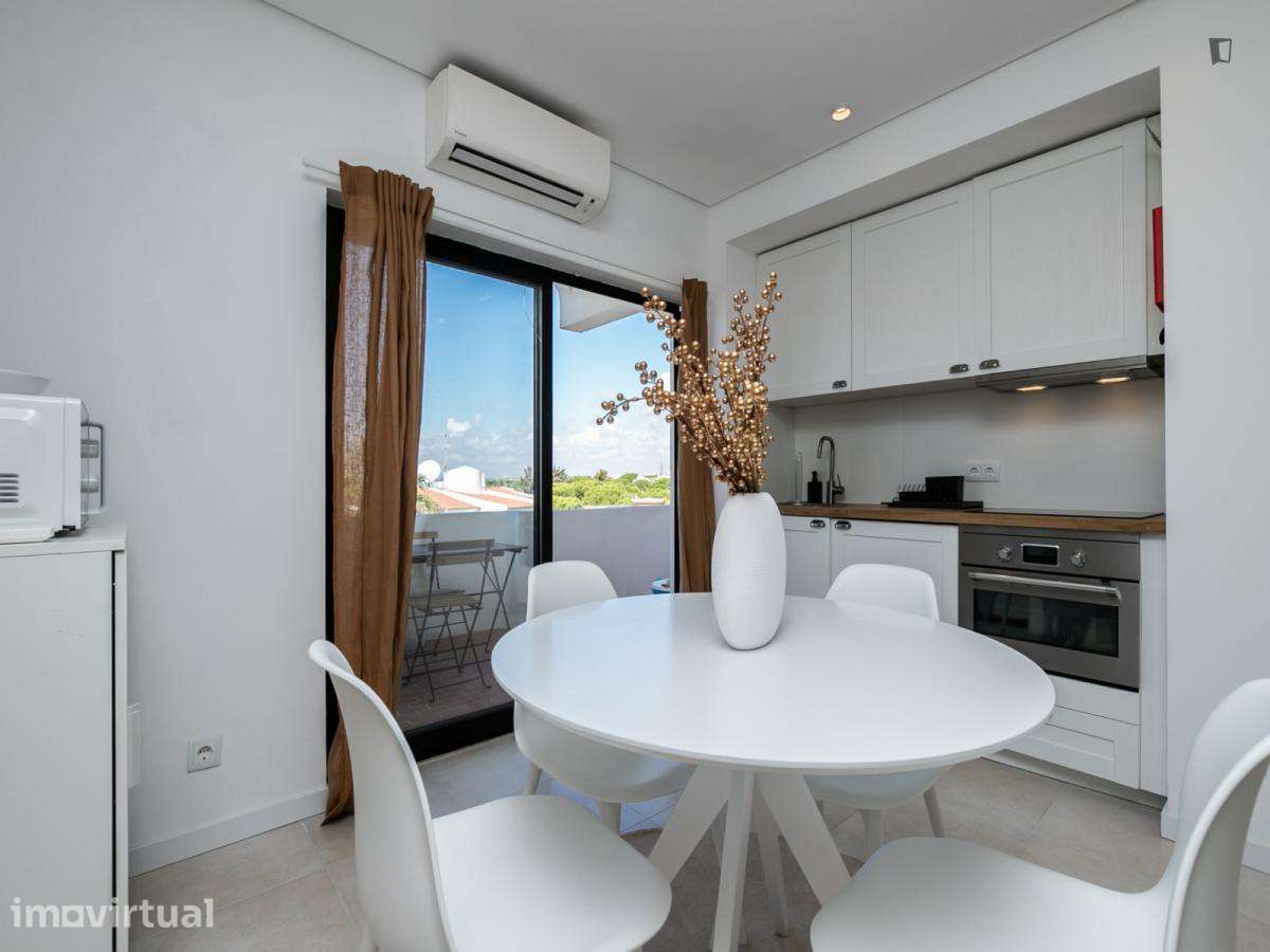 Apartamento com 1 quartos - localizado em Quarteira - Grande imagem: 5/32