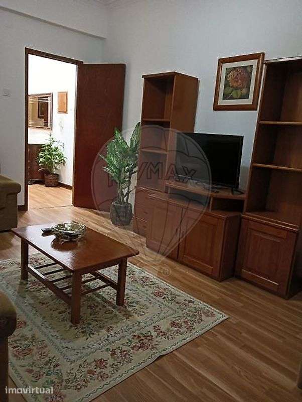 Apartamento T1 para arrendamento - Grande imagem: 2/5