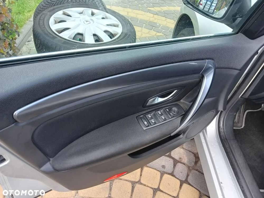 Renault Laguna 2.0 16V 140 Emotion - 11