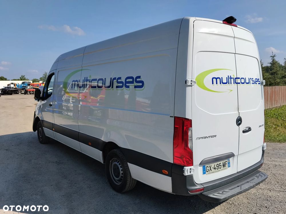 Mercedes-Benz Sprinter - 7