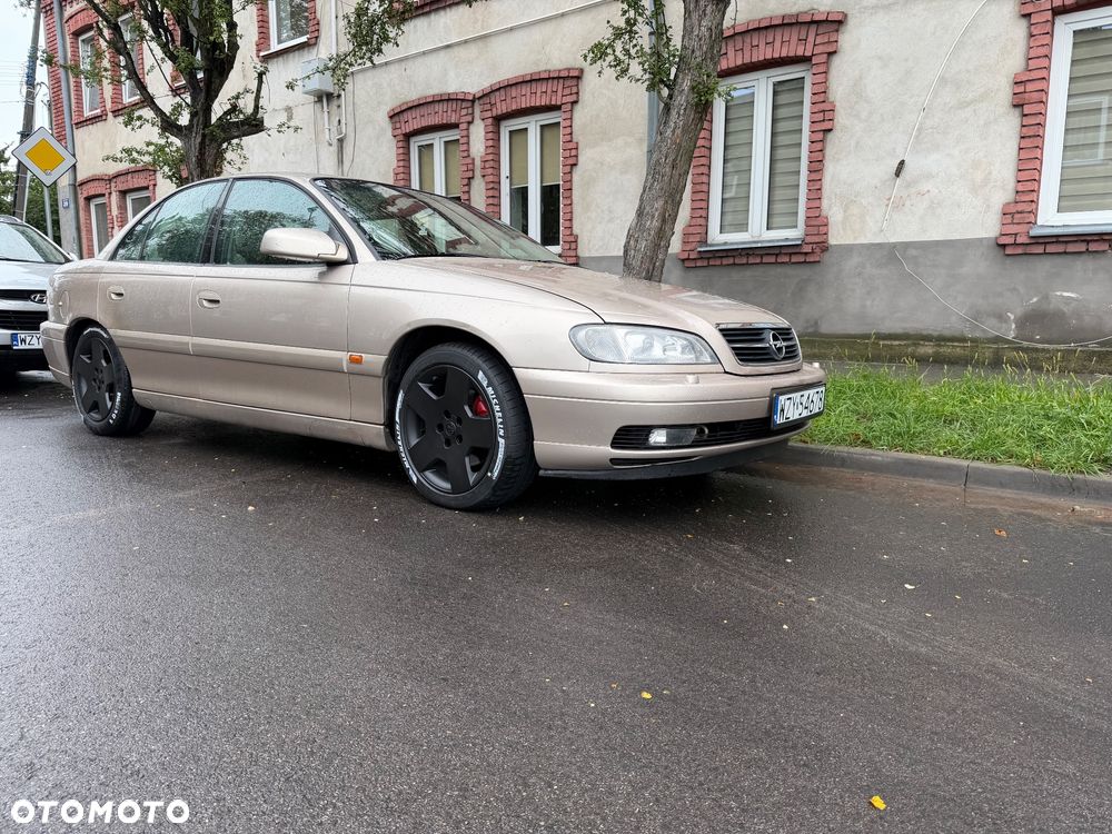 Opel Omega 2.2 Elegance - 3