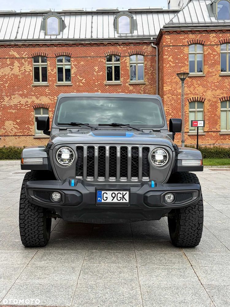 Jeep Wrangler - 8