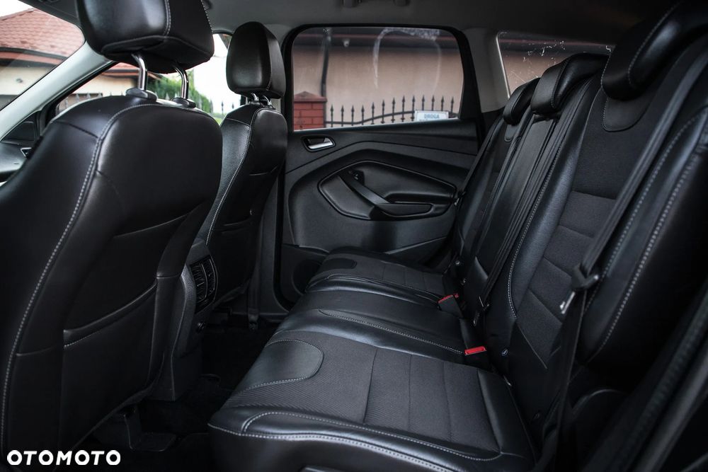 Ford Kuga 2.0 TDCi 4x4 SYNC - 31