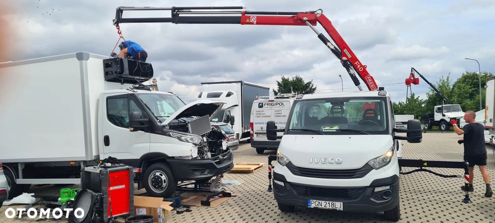 Iveco 35S16 montaż szkła, okien, płyt kamienia. HDS 2020 - 34