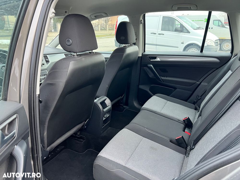 Volkswagen Golf 1.6 TDI (BlueMotion Technology) Trendline - 28