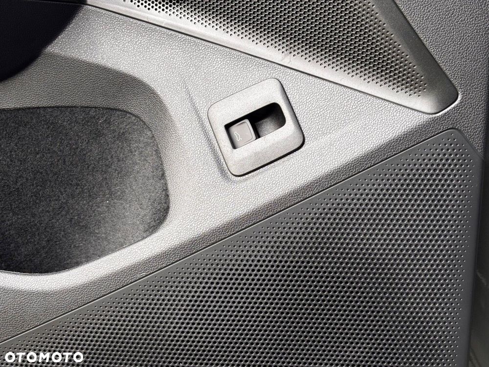 Volkswagen Tiguan - 14