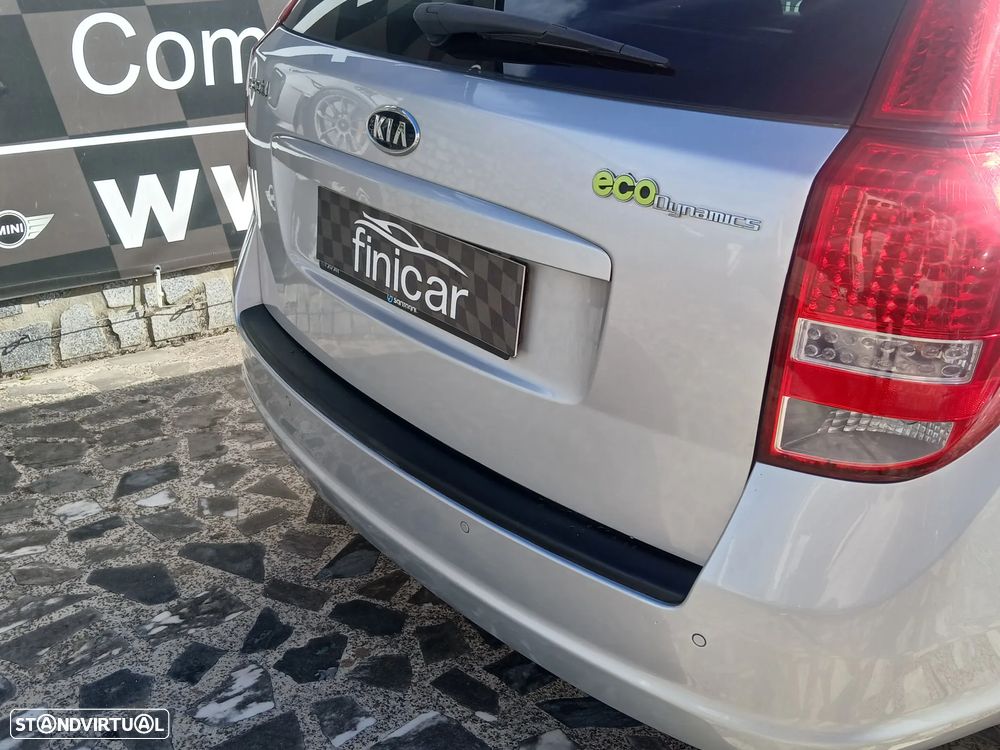 Kia Ceed SW 1.6 CRDi ECO - 12