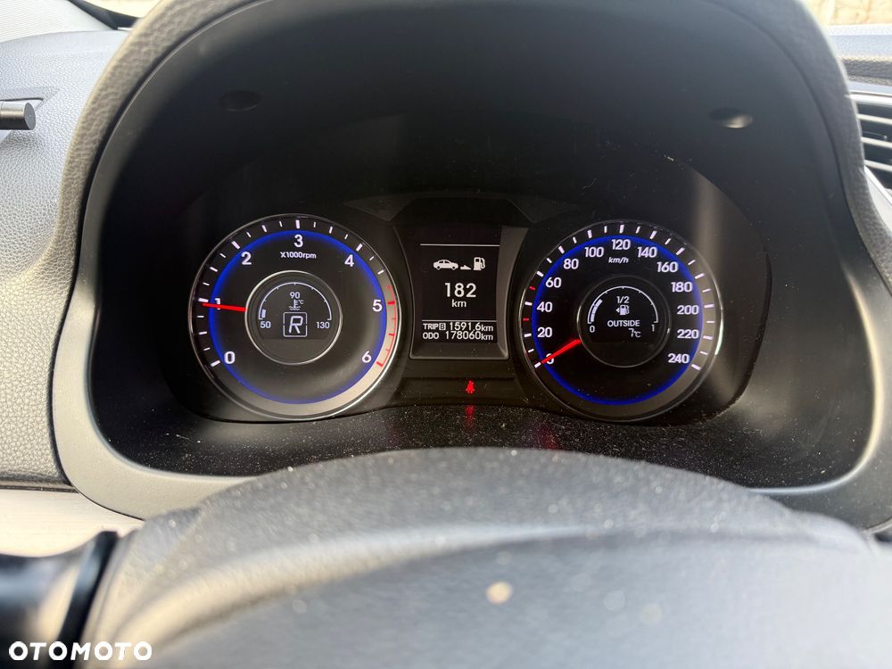 Hyundai i40 1.7 CRDi Comfort + - 7