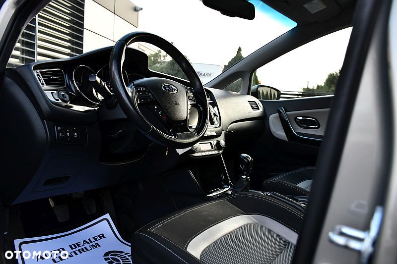 Kia Ceed 1.6 GDI Platinum Edition - 9