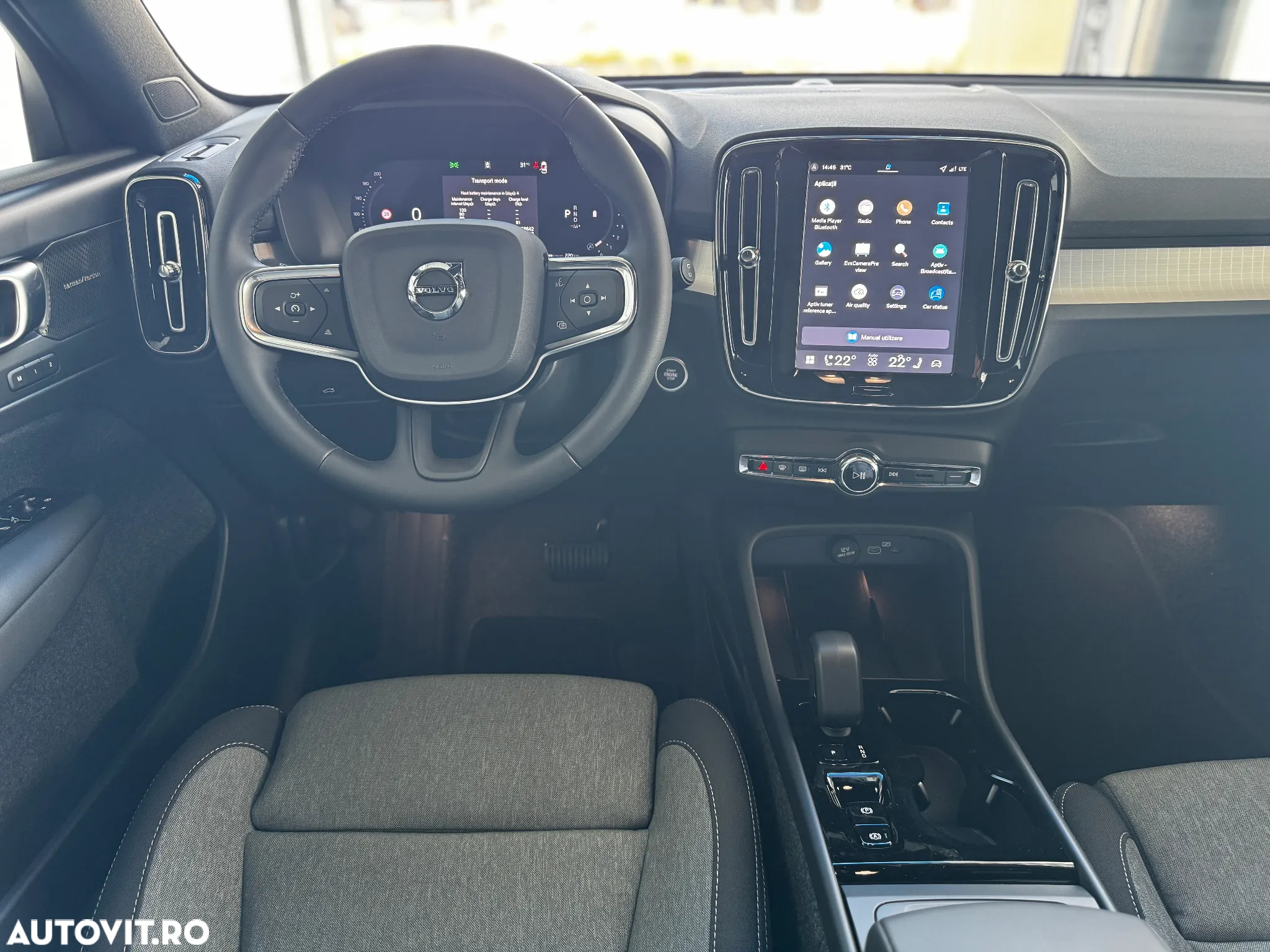 Volvo XC 40 B3 AT FWD MHEV Plus Dark - 17