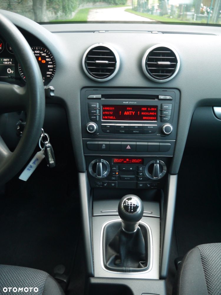Audi A3 Sportback 1.6 Attraction - 21