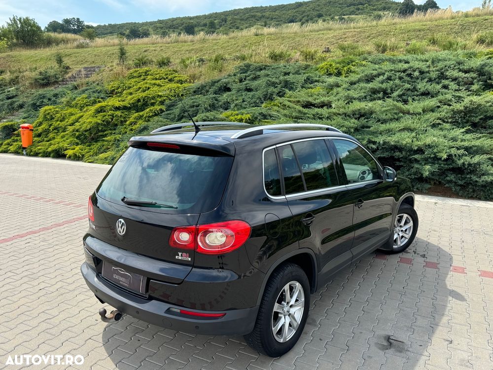 Volkswagen Tiguan - 6