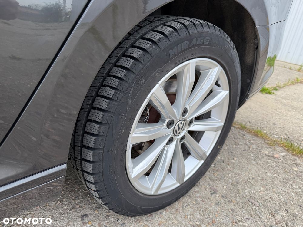 Volkswagen Passat Variant 2.0 TDI SCR DSG Highline - 10