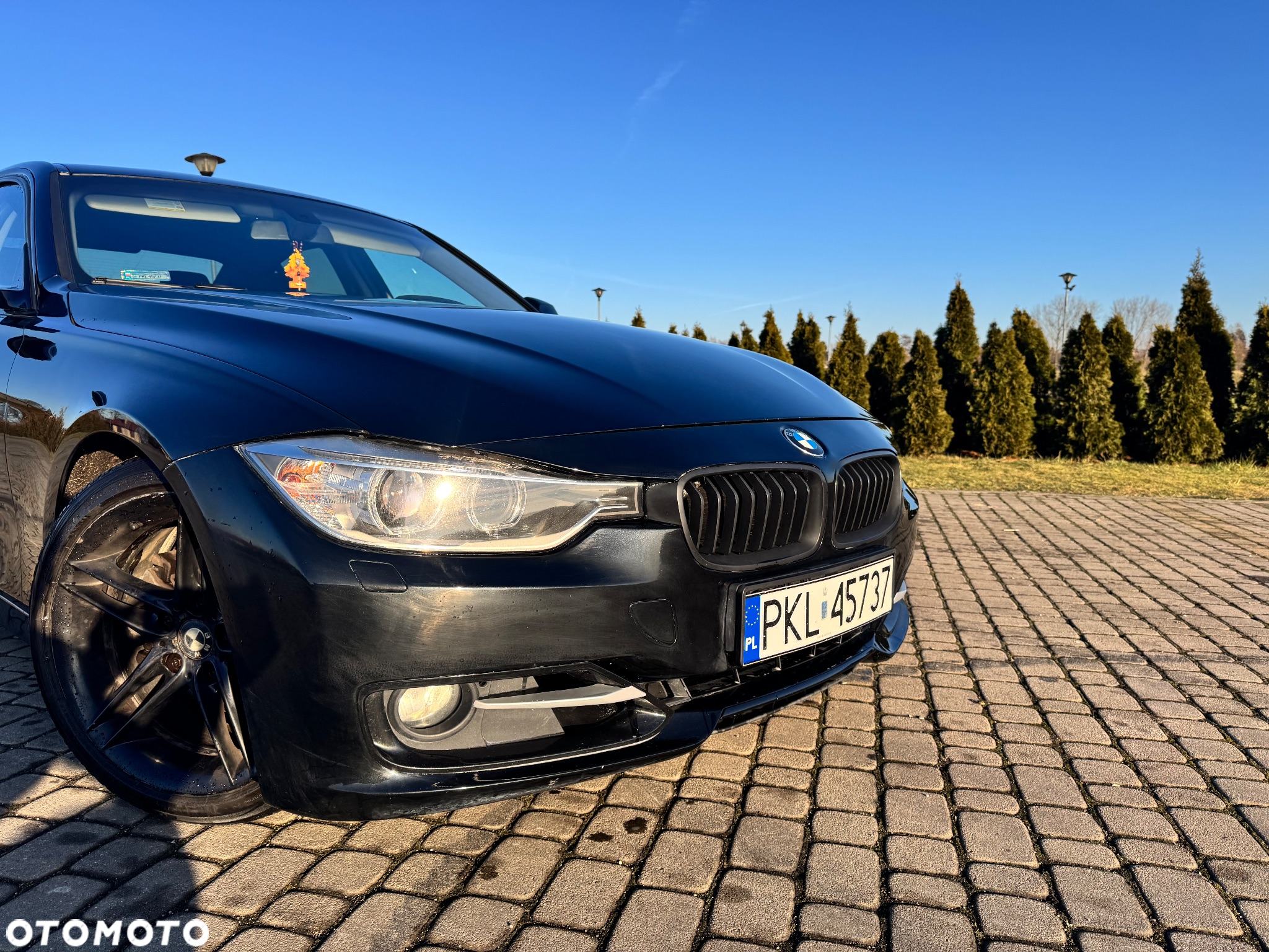 BMW Seria 3 320i - 2