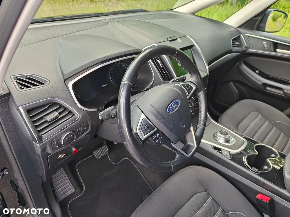 Ford Galaxy - 22