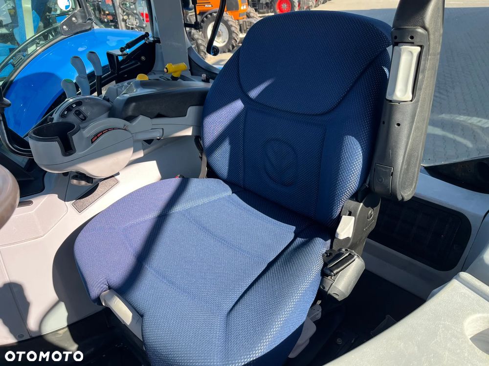 New Holland T6080 - 17