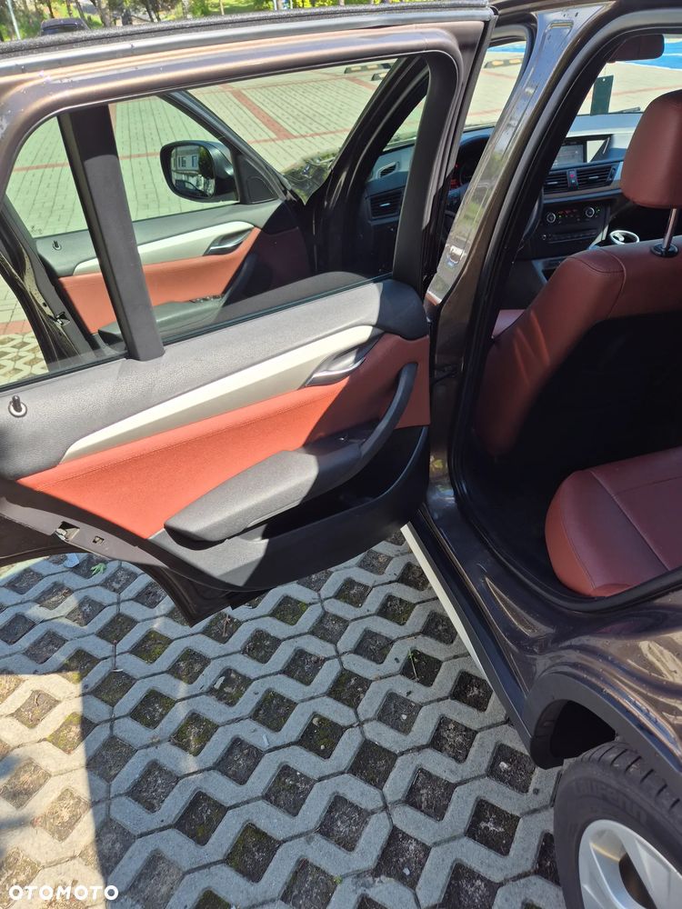 BMW X1 xDrive20d - 8