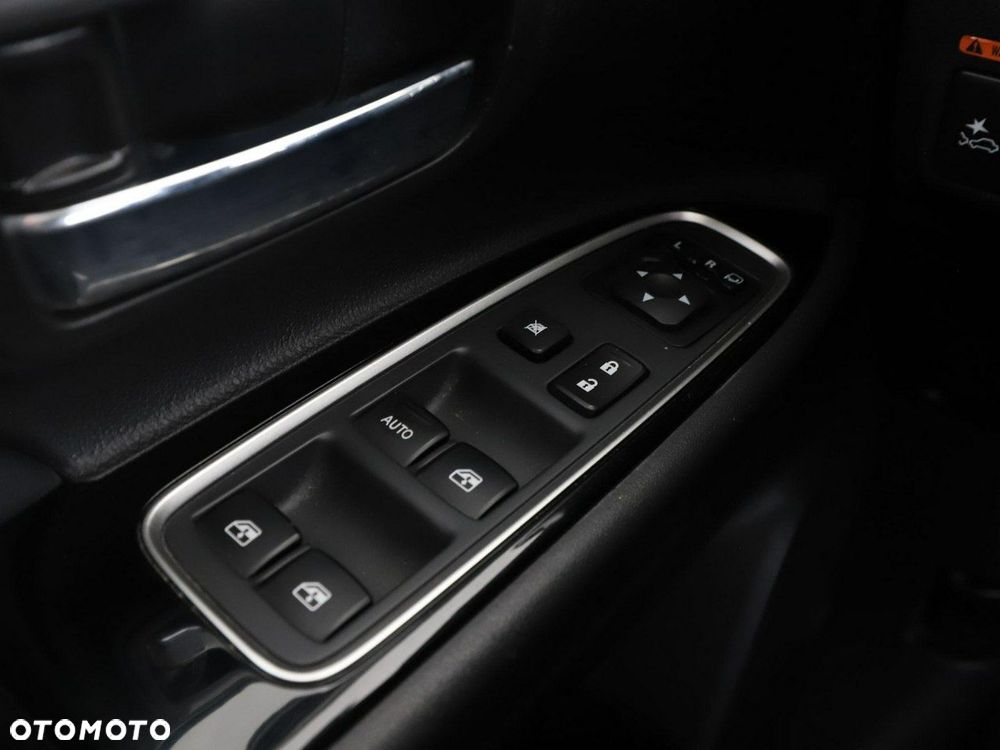 Mitsubishi Outlander Instyle NAVI - 38