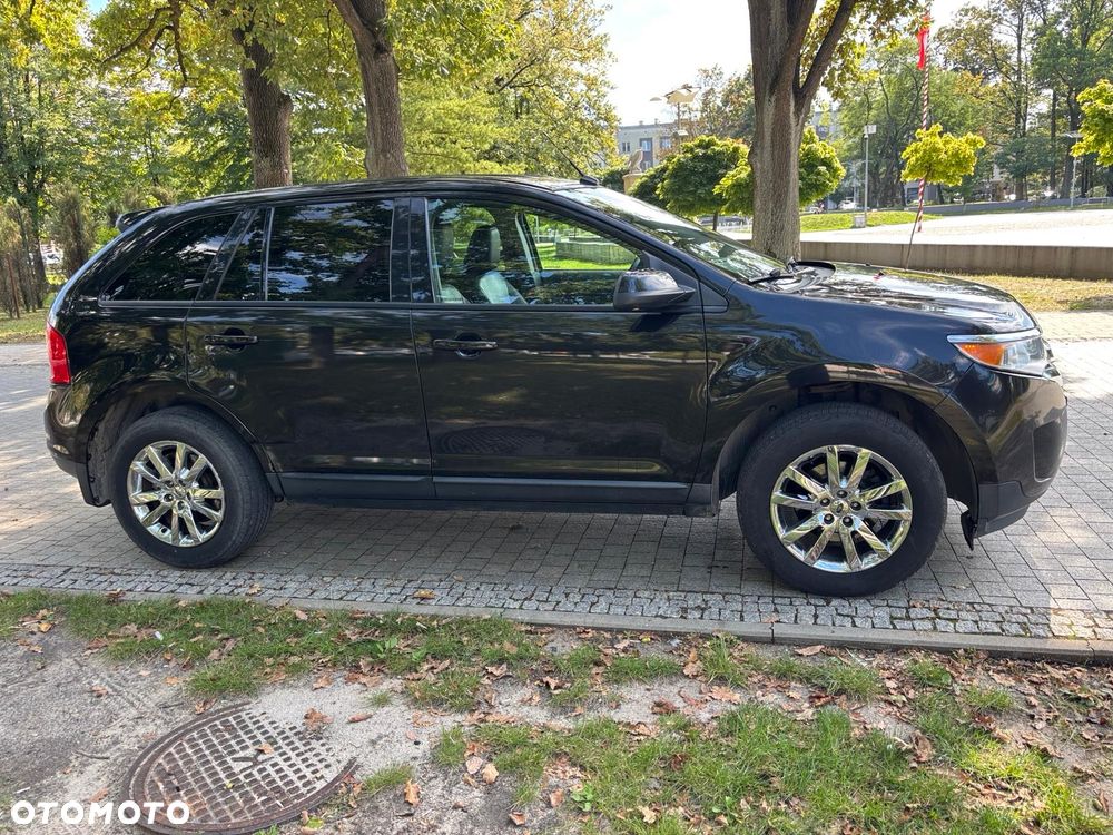 Ford Edge - 26