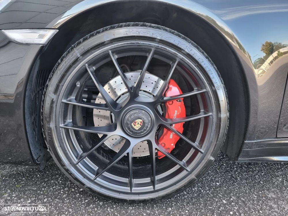 Porsche 911 (991) Targa 4 GTS PDK - 11