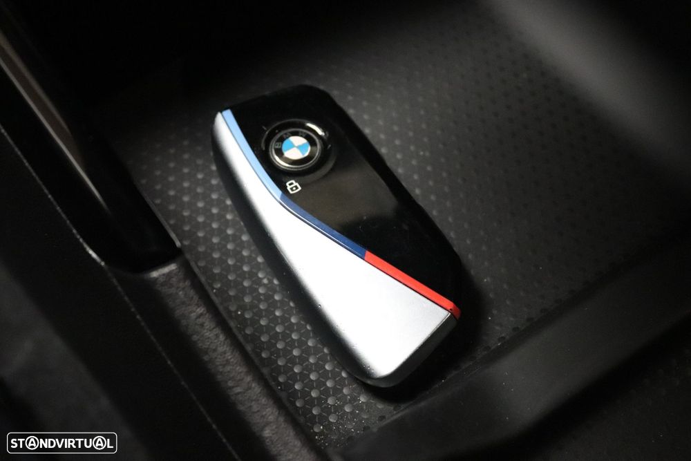 BMW 225xe Active Tourer e xDrive Pack Desportivo M - 21